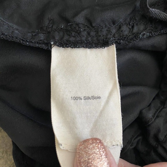 DKNY Pure Black Silk Drawstring Pleated Cropped Zippered Ankle Pants - Size 0 - Picture 10 of 10